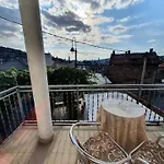 Апартаменты Old Town 3 Bedroom With Garage And Terrace *