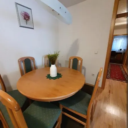 Old Town 3 Bedroom With Garage And Terrace شقة سراييفو