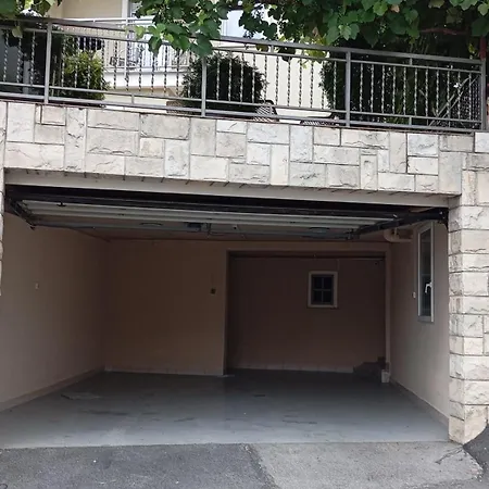 Old Town 3 Bedroom With Garage And Terrace