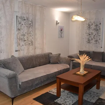 Old Town 3 Bedroom With Garage And Terrace Apartment