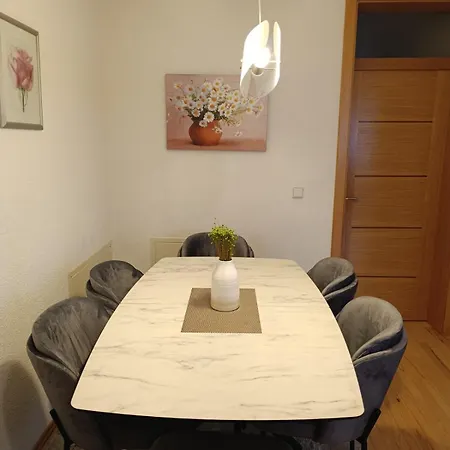 アパート Old Town 3 Bedroom With Garage And Terrace