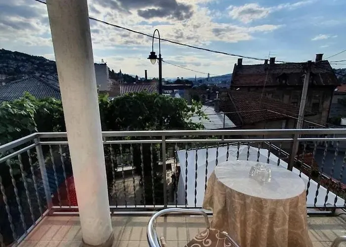 Apartman Old Town 3 Bedroom With Garage And Terrace *