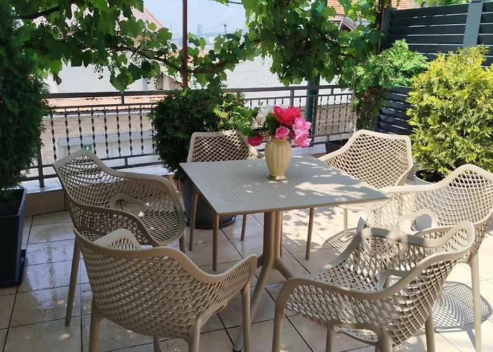 Apartman Old Town 3 Bedroom With Garage And Terrace Sarajevo